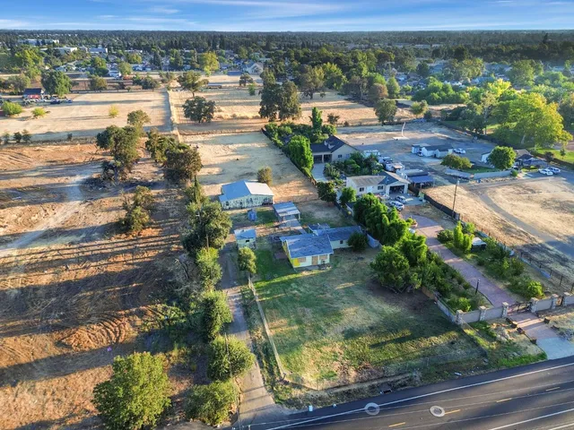 $450,000 | 255 Silver Eagle Road, Sacramento, CA 95838