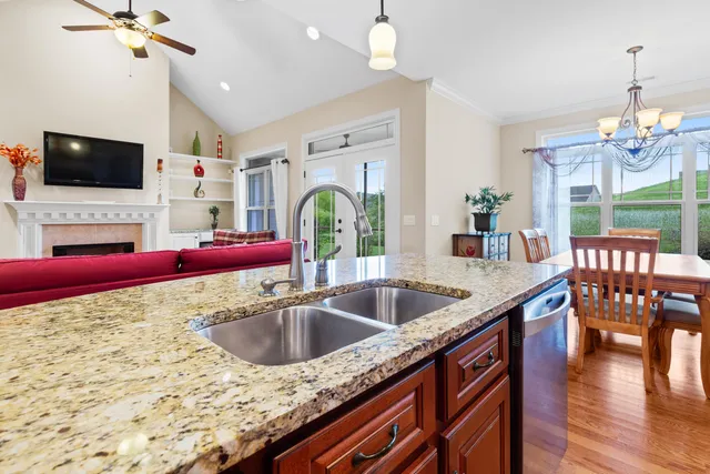 $429,900 | 4682 Sweet Berry Lane, Unit 183, Ooltewah, TN 37363