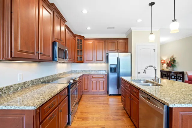 $429,900 | 4682 Sweet Berry Lane, Unit 183, Ooltewah, TN 37363