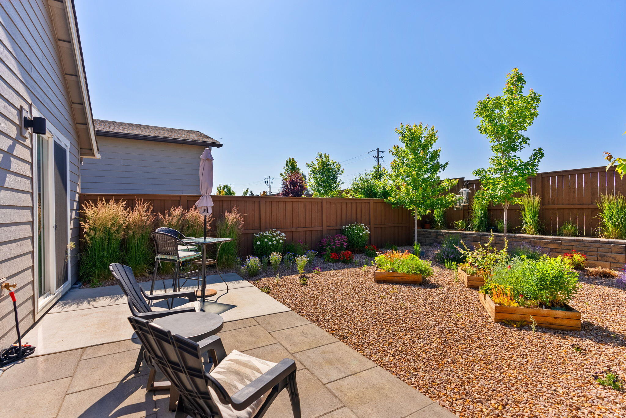3859 Northeast Oakside Loop Bend, OR 97701 - Photo 25 of 51 Extended Patio