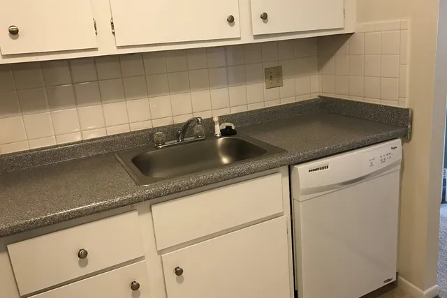 $2,134 | 95 Powers Street, Unit 94, Milford, NH 03055