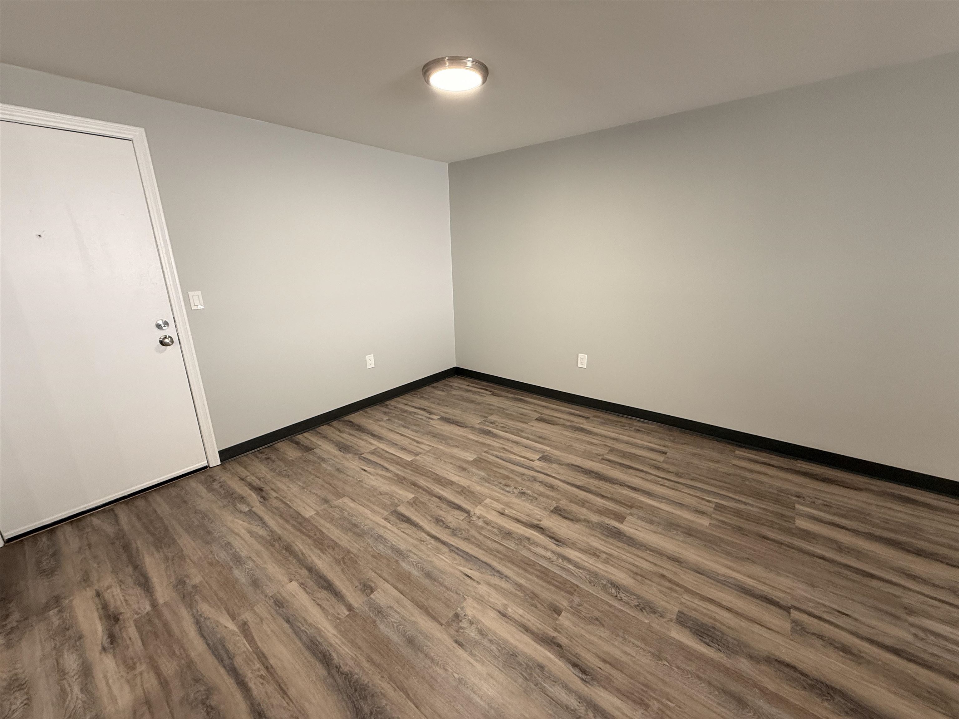 95 Powers Street, Unit 94 Milford, NH 03055 - Photo 17 of 53