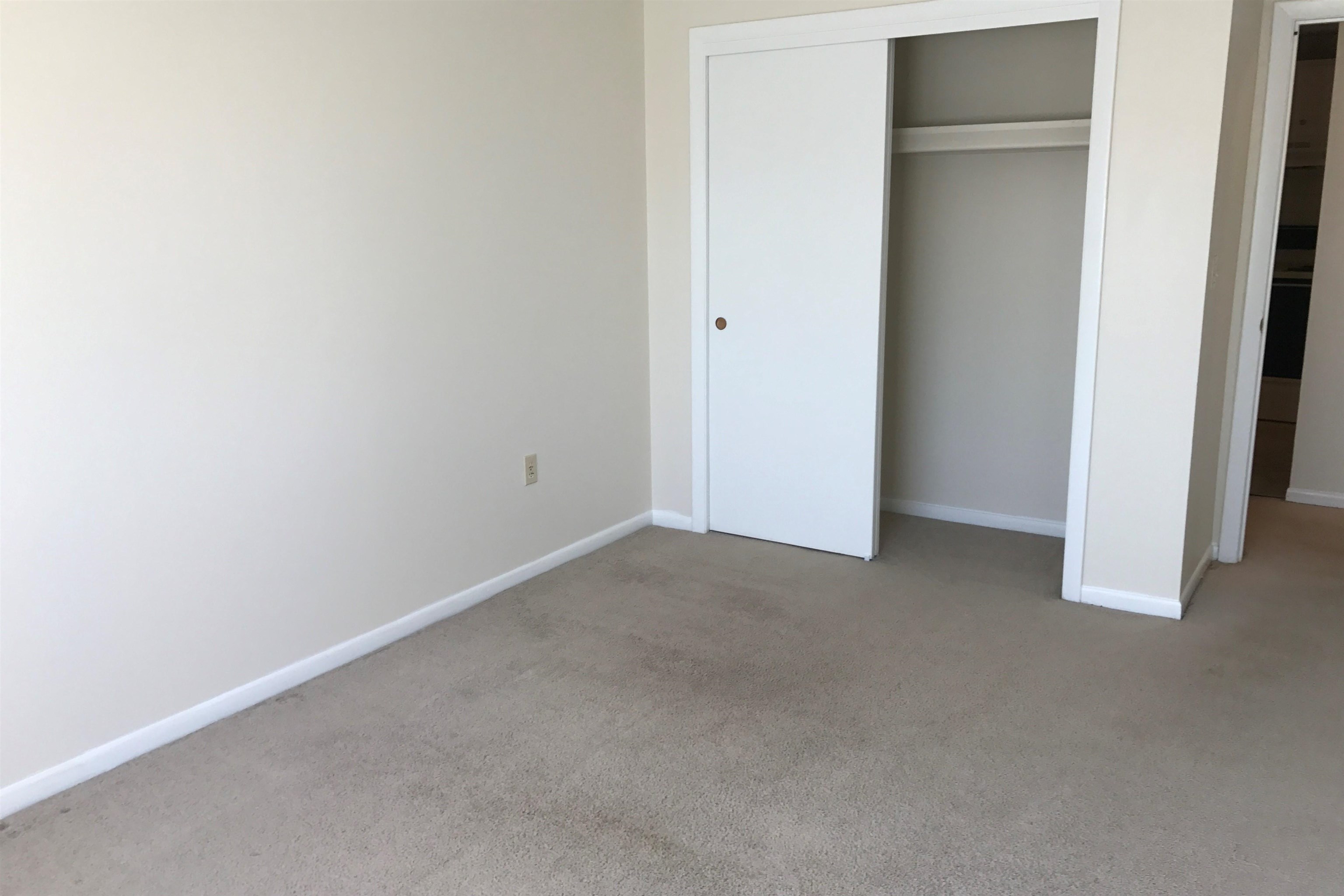 95 Powers Street, Unit 94 Milford, NH 03055 - Photo 29 of 53