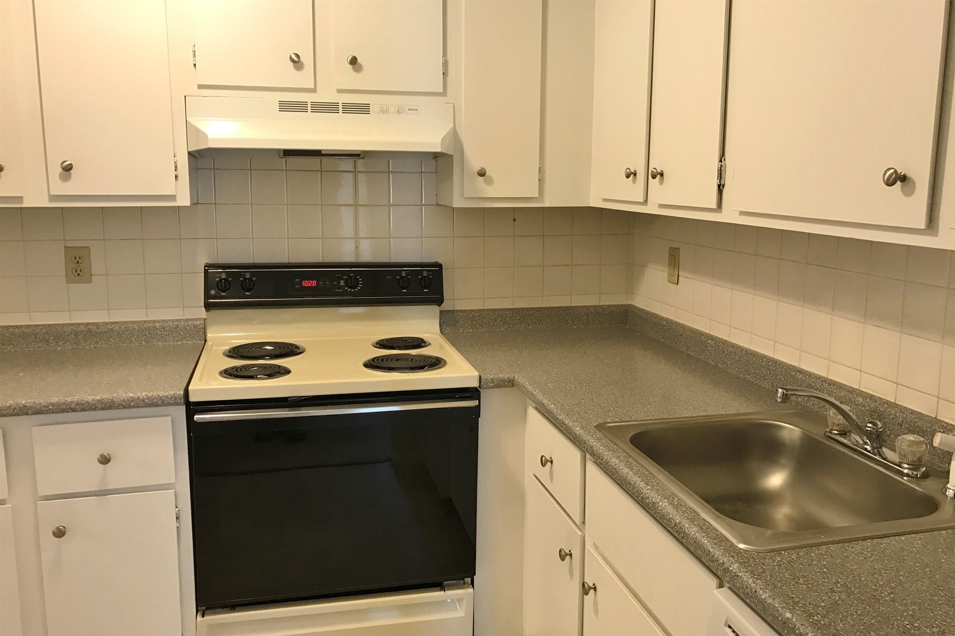 95 Powers Street, Unit 94 Milford, NH 03055 - Photo 8 of 53