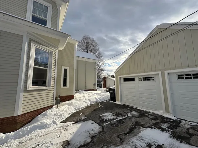 $565,000 | 98 Fountain Street, Bangor, ME 04401