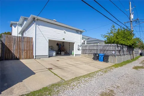 $1,349,000 | 6925 Canal Boulevard, New Orleans, LA 70124