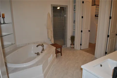 $1,349,000 | 6925 Canal Boulevard, New Orleans, LA 70124