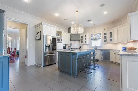 $1,349,000 | 6925 Canal Boulevard, New Orleans, LA 70124