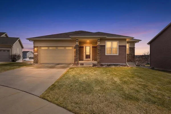 $459,900 | 711 Cypress Court, Sun Prairie, WI 53590