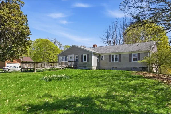 $700,000 | 3 Wabasso Terrace, Middletown, RI 02842