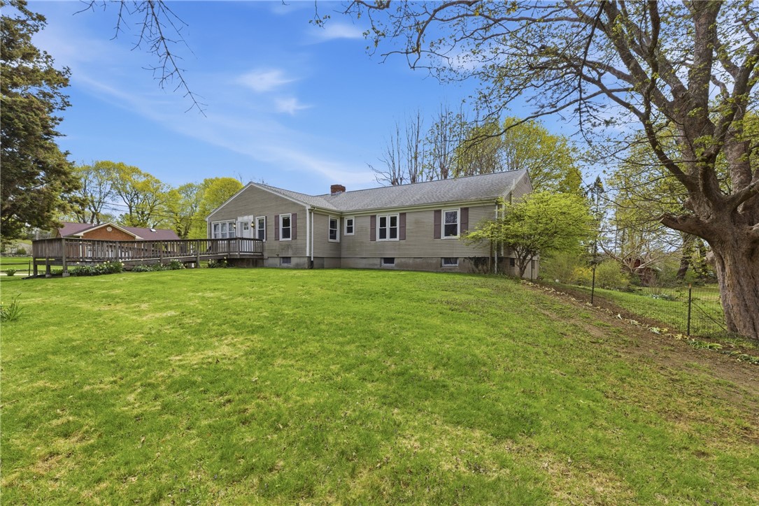 3 Wabasso Terrace Middletown, RI 02842 - Photo 9 of 50