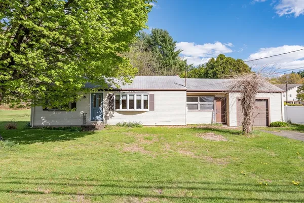 $250,000 | 216 College Highway, Southwick, MA 01077