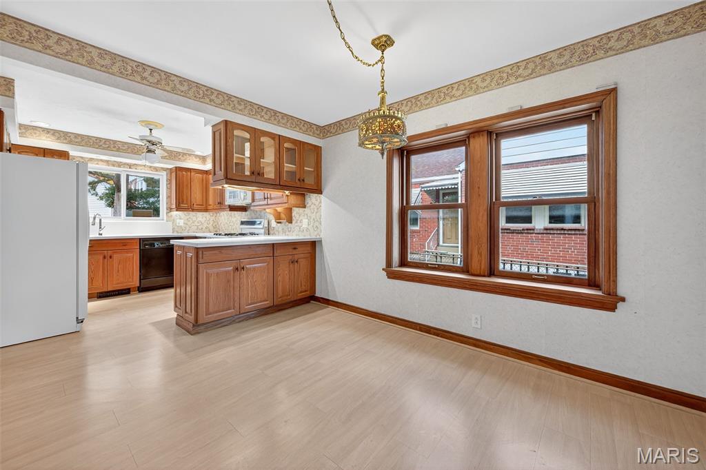 9343 MacKenzie Road St. Louis, MO 63123 - Photo 14 of 38