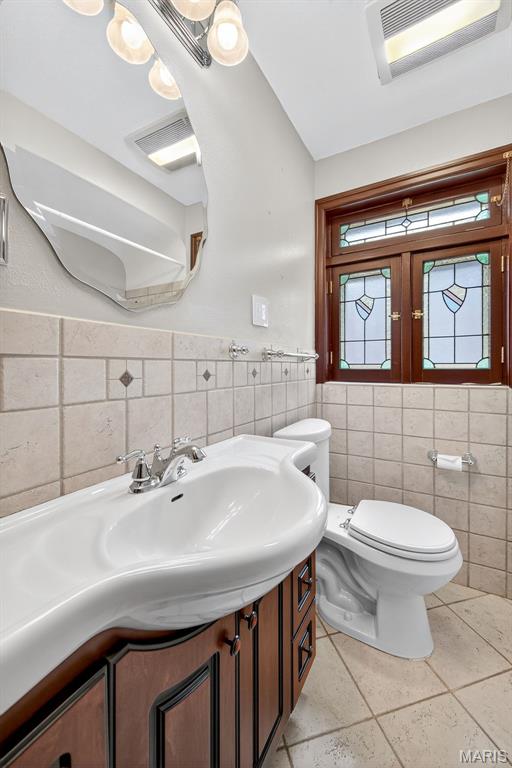 9343 MacKenzie Road St. Louis, MO 63123 - Photo 22 of 38