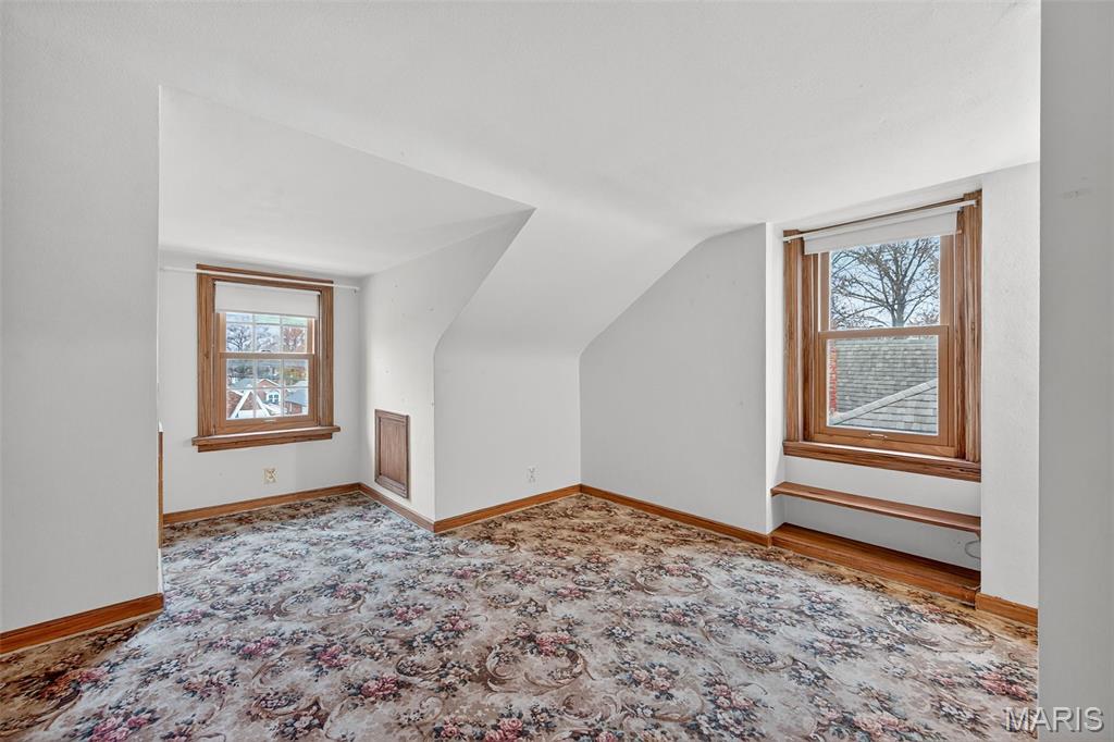 9343 MacKenzie Road St. Louis, MO 63123 - Photo 26 of 38