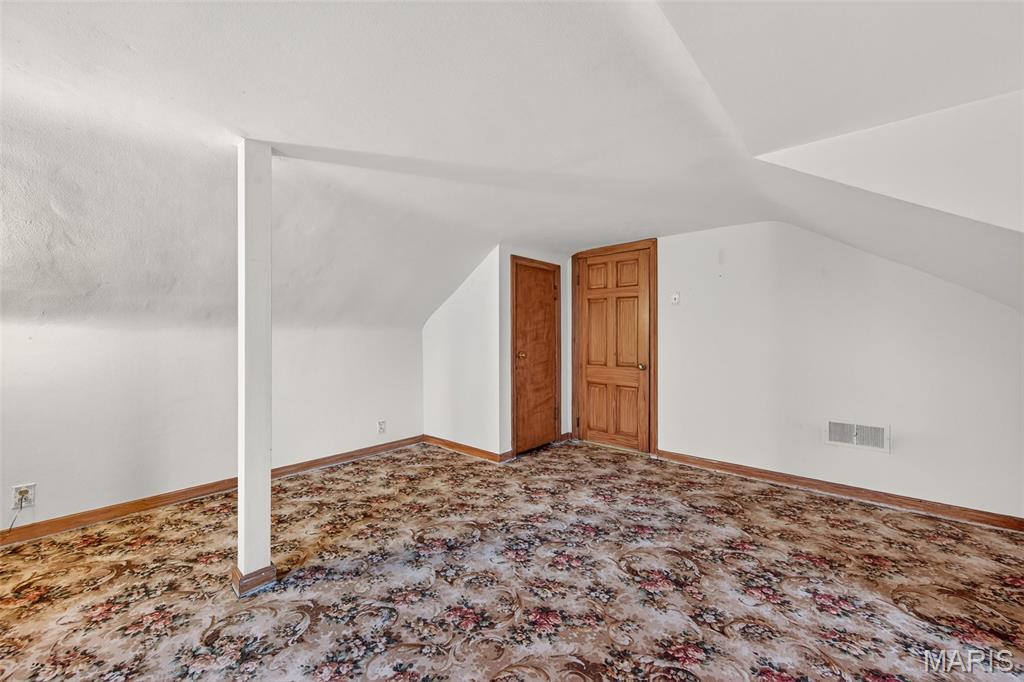 9343 MacKenzie Road St. Louis, MO 63123 - Photo 27 of 38