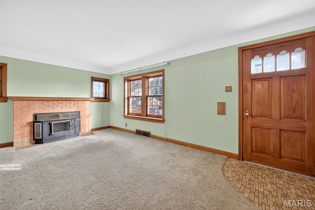 9343 MacKenzie Road St. Louis, MO 63123 - Photo 3 of 38