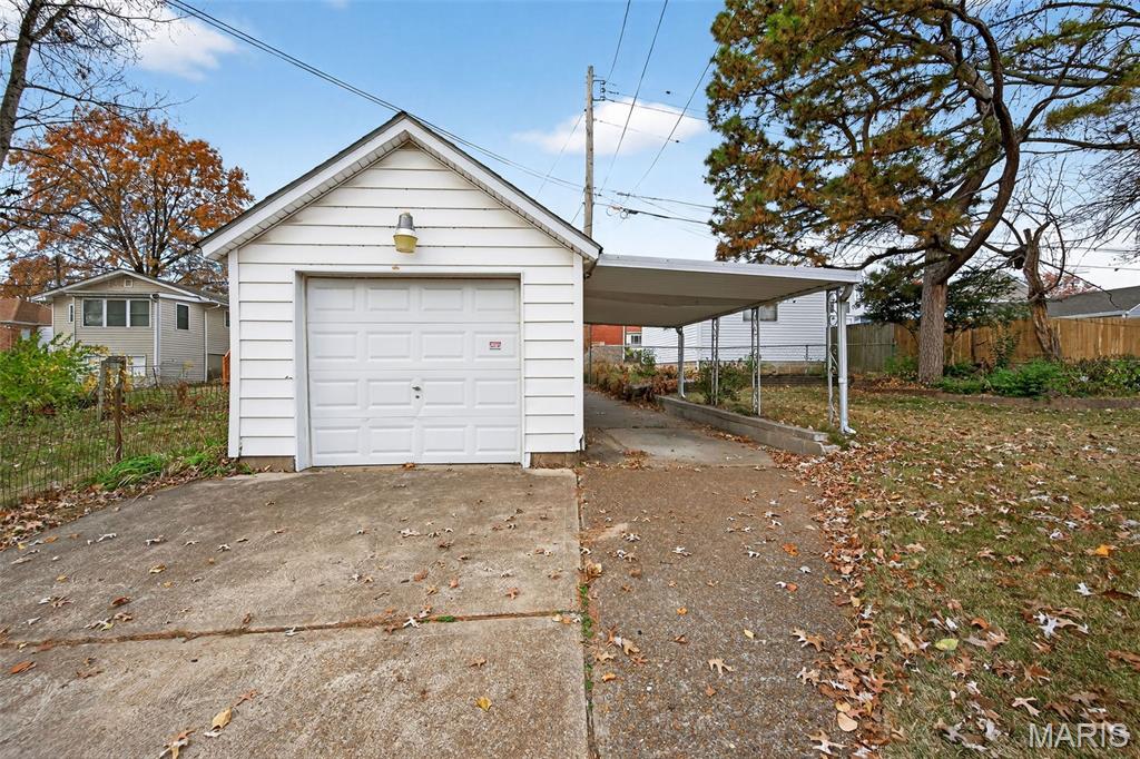 9343 MacKenzie Road St. Louis, MO 63123 - Photo 32 of 38