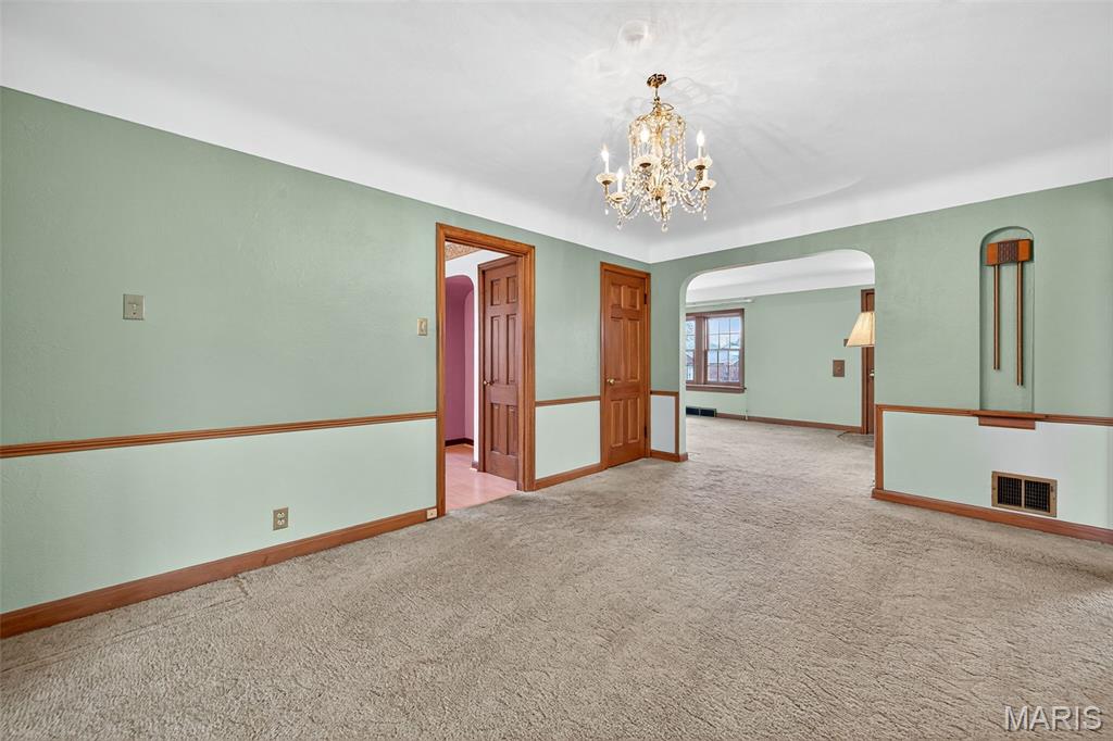 9343 MacKenzie Road St. Louis, MO 63123 - Photo 7 of 38