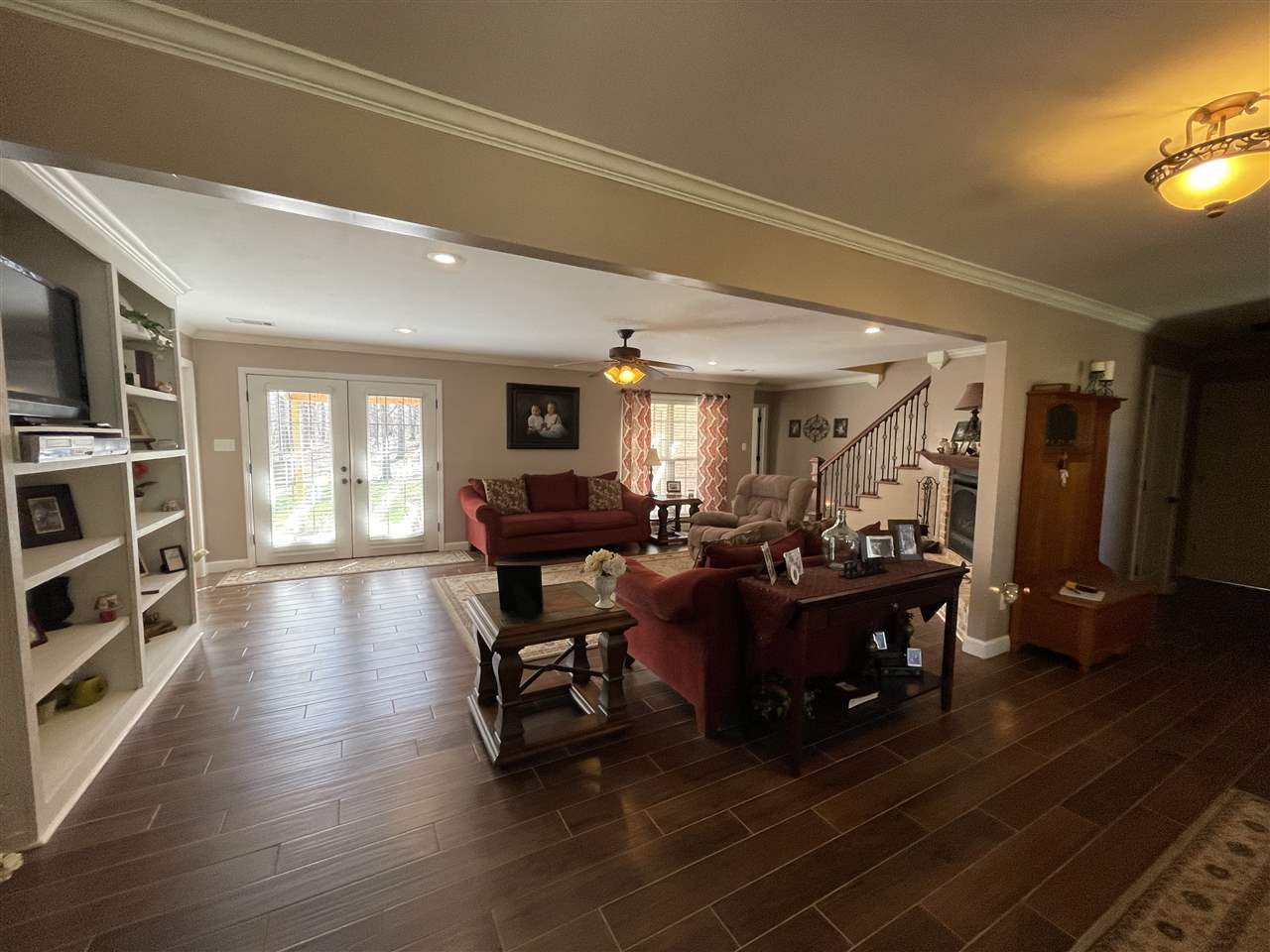 2425 Warren Road Oakland, TN 38060 - Photo 2 of 25 Gallery Image 2