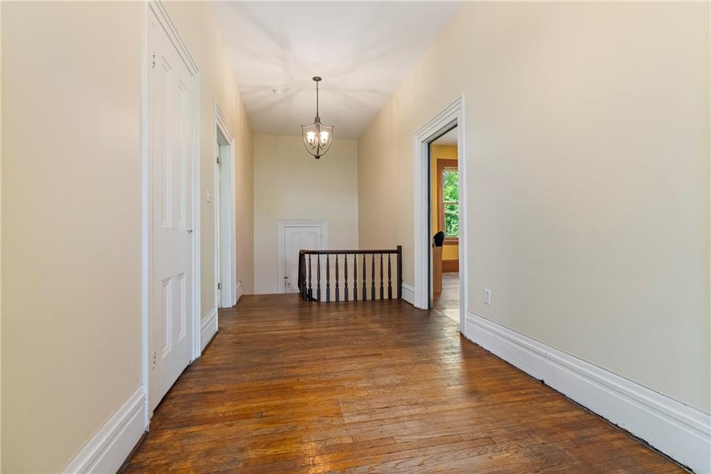 2738 Mt Royal Road Pittsburgh, PA 15217 - Photo 17 of 30