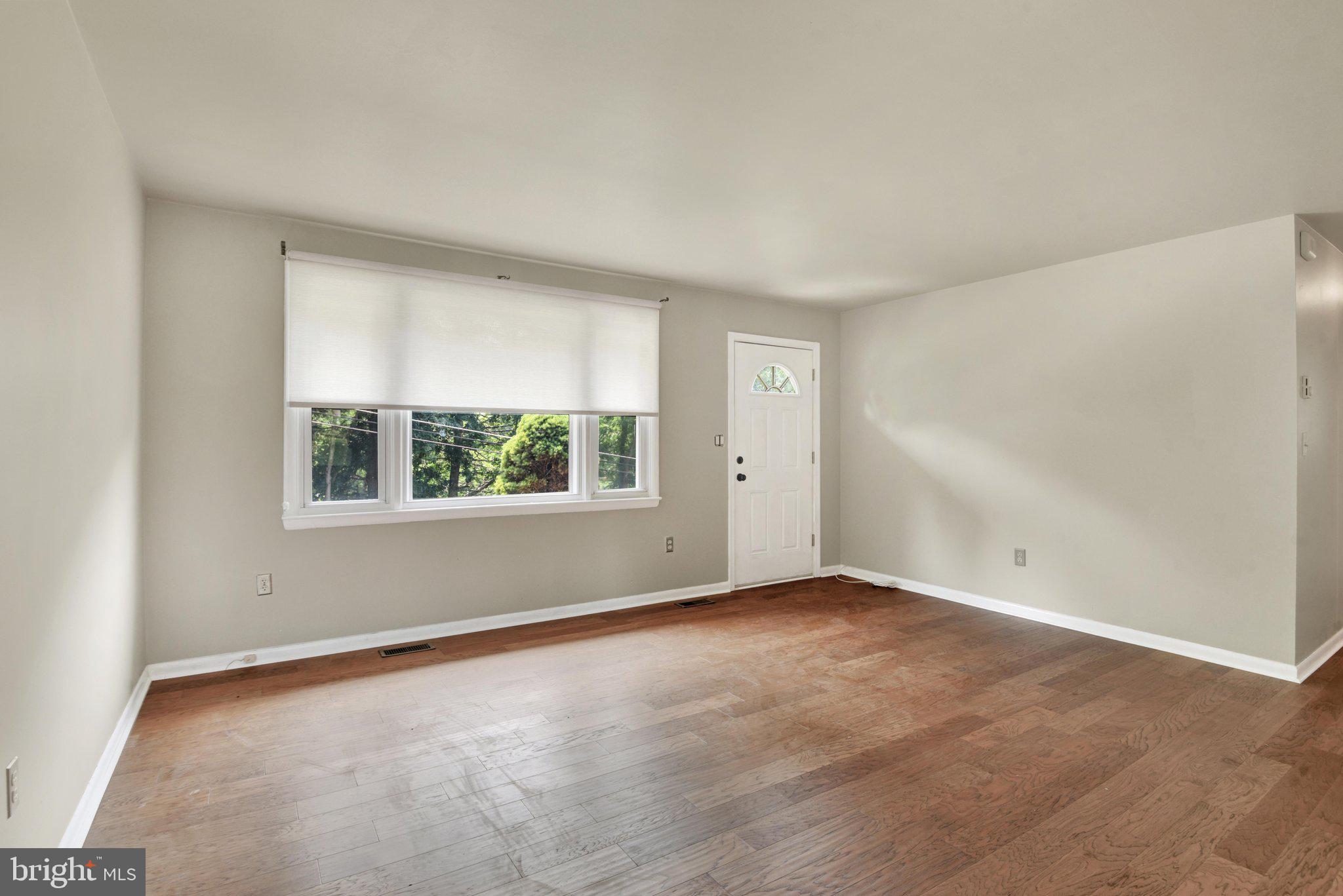 2504 Fairmount Road Hampstead, MD 21074 - Photo 4 of 30