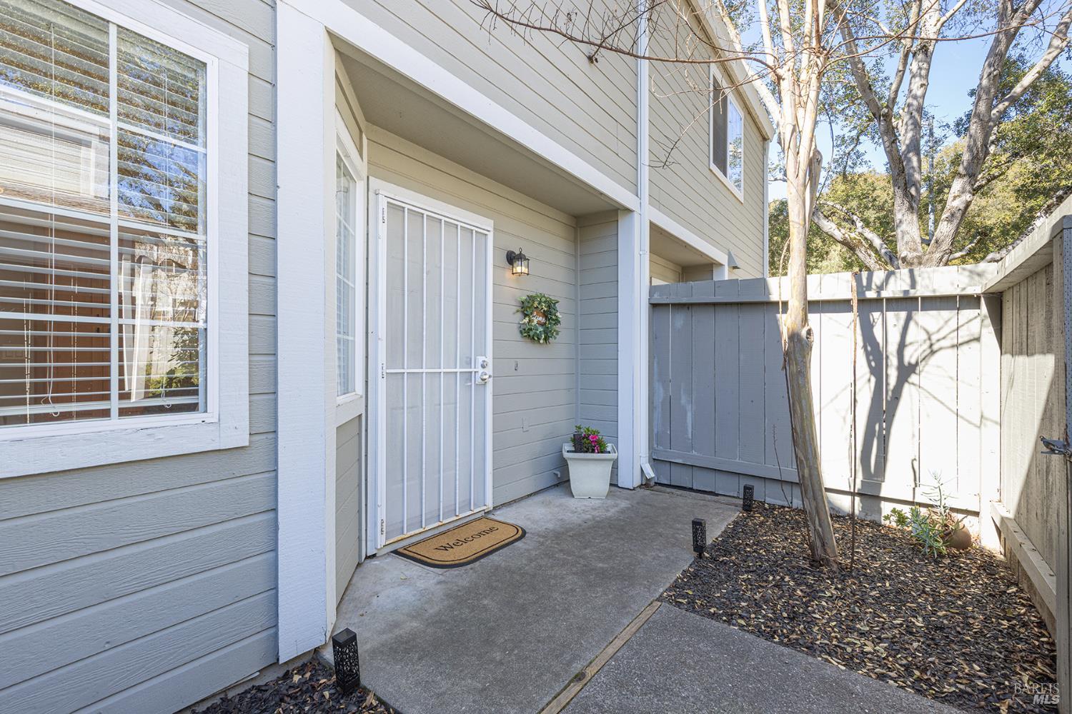 1452 Townview Avenue Santa Rosa, CA 95405 - Photo 2 of 32