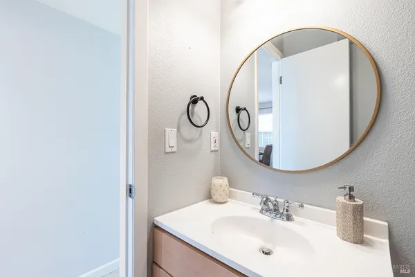 $440,000 | 1452 Townview Avenue, Santa Rosa, CA 95405