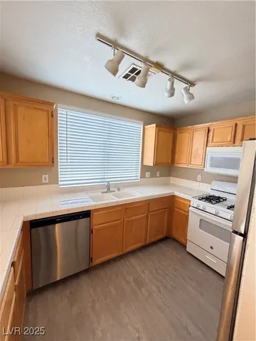 $1,500 | 9680 Belle Regal Street, Las Vegas, NV 89123
