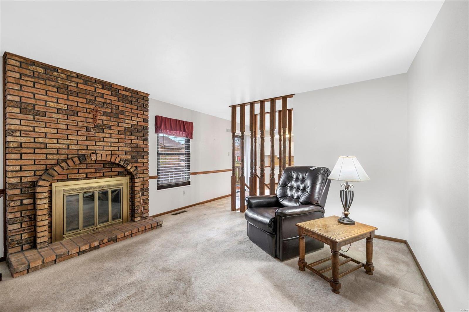 2114 England Town Road St. Louis, MO 63129 - Photo 8 of 32