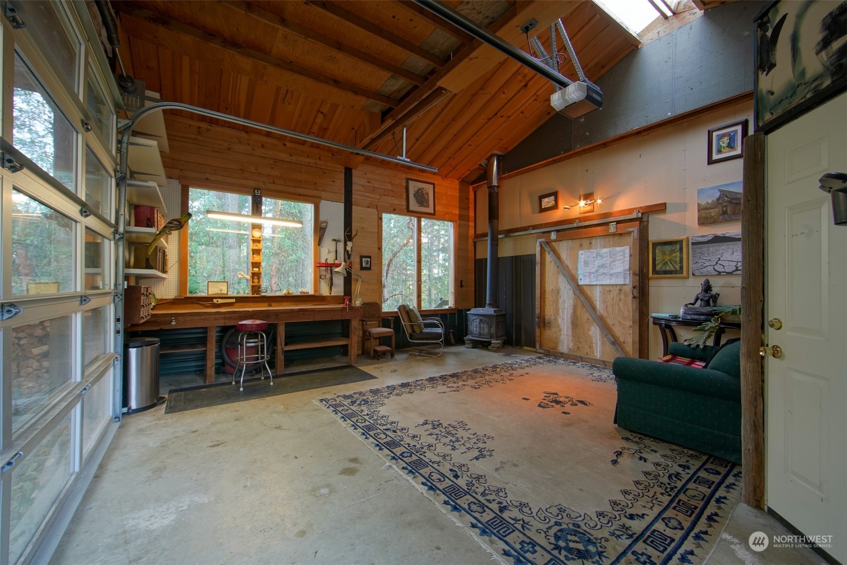 549 White Beach Road Orcas Island, WA 98280 - Photo 4 of 38 a living room with furniture