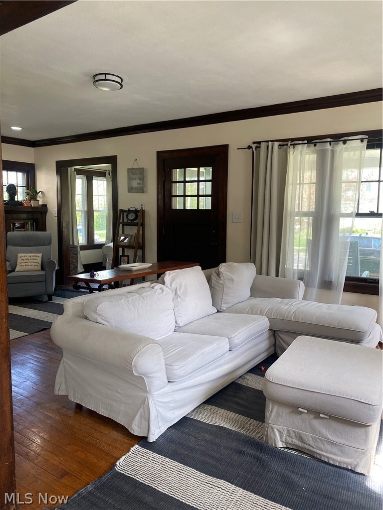 3338 Silsby Road Cleveland, OH 44118 - Photo 3 of 26 Gallery Image 3