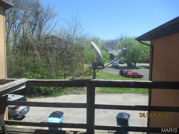 $81,500 | 130 Sandridge Drive, Collinsville, IL 62234