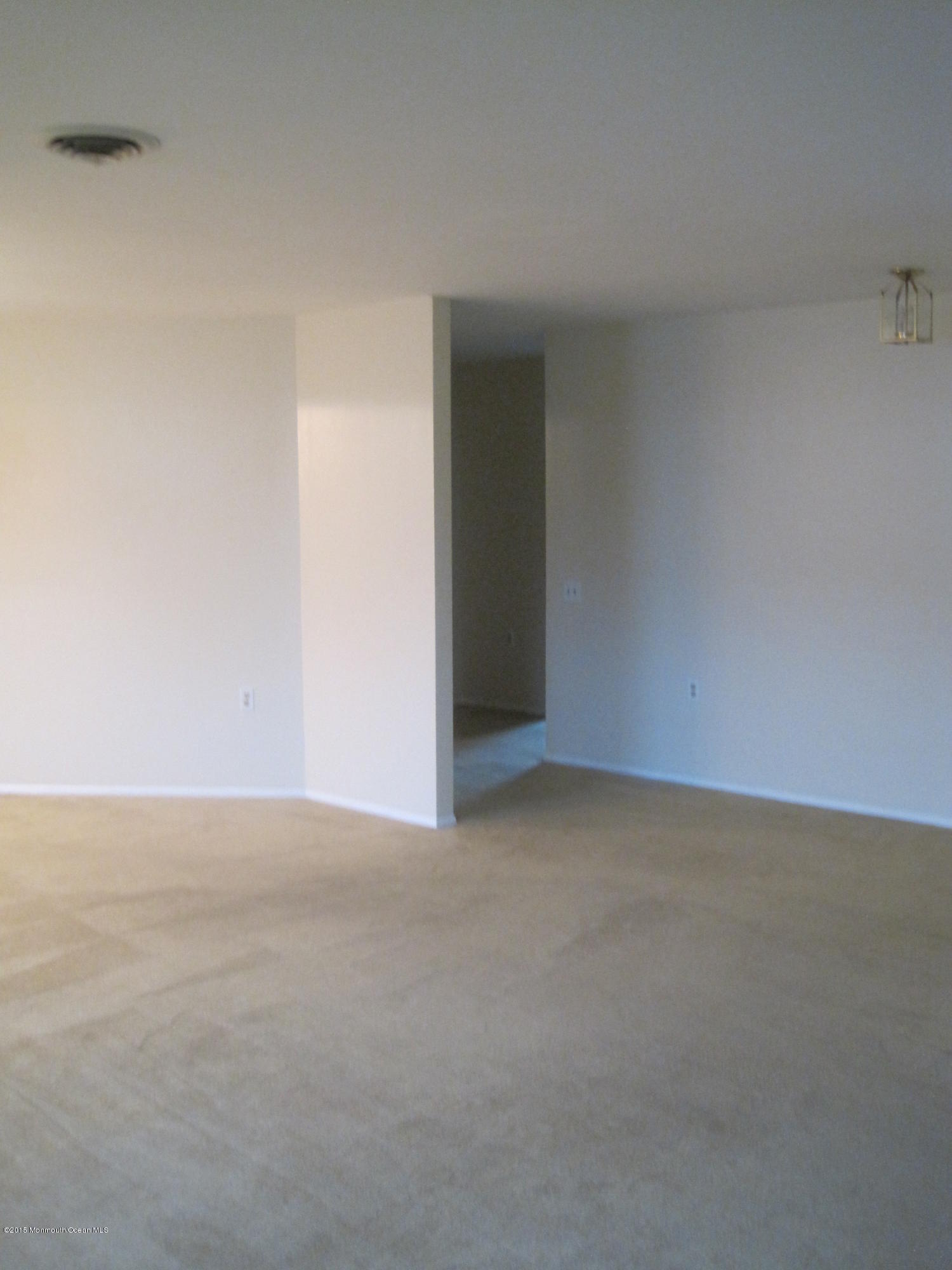 13 Ashley Road Manchester Township, NJ 08759 - Photo 5 of 25 3- Living Dinning Combo