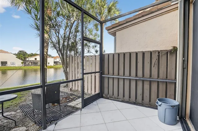 $363,500 | 10691 Northwest 14th Street, Unit 257, Plantation, FL 33322