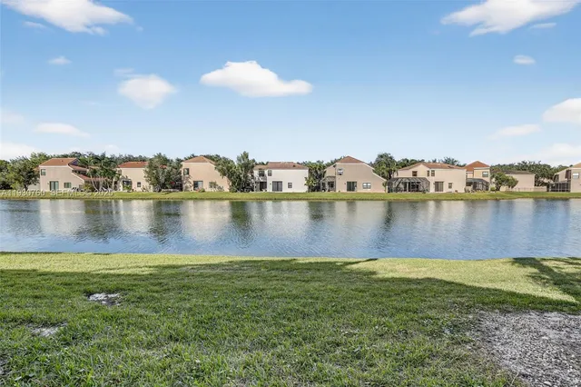 $363,500 | 10691 Northwest 14th Street, Unit 257, Plantation, FL 33322