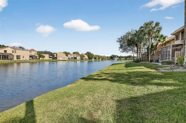 $363,500 | 10691 Northwest 14th Street, Unit 257, Plantation, FL 33322
