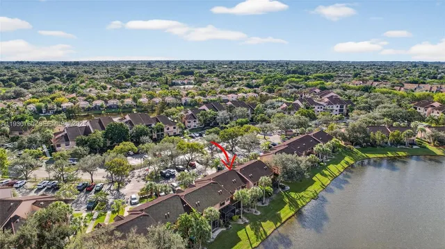 $363,500 | 10691 Northwest 14th Street, Unit 257, Plantation, FL 33322