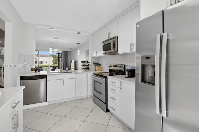$363,500 | 10691 Northwest 14th Street, Unit 257, Plantation, FL 33322