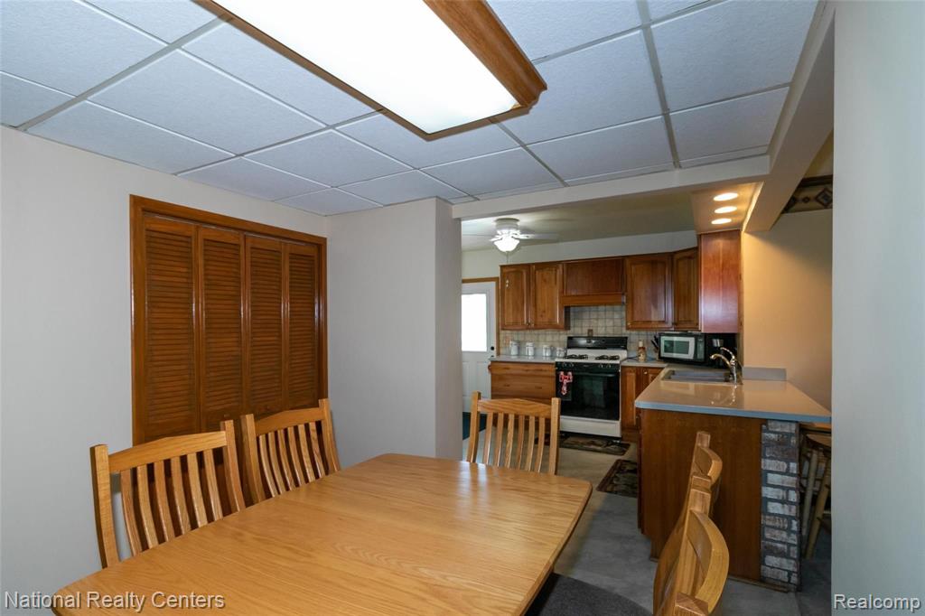 14721 Stephens Eastpointe, MI 48021 - Photo 13 of 24 Gallery Image 13