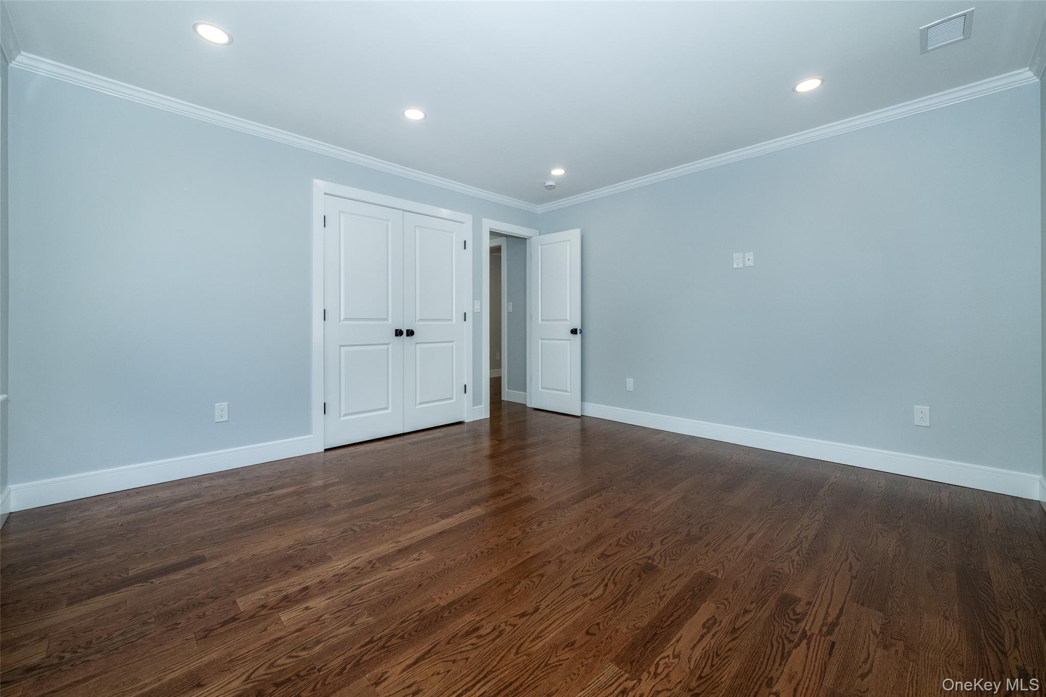 19 Beverly Road New Rochelle, NY 10804 - Photo 27 of 40 Gallery Image 27