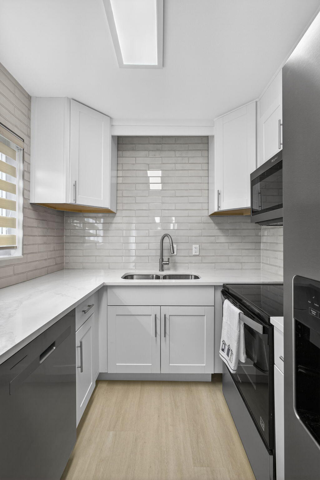 193 Easthampton I West Palm Beach, FL 33417 - Photo 17 of 51 19-web-or-mls-BS1A4273