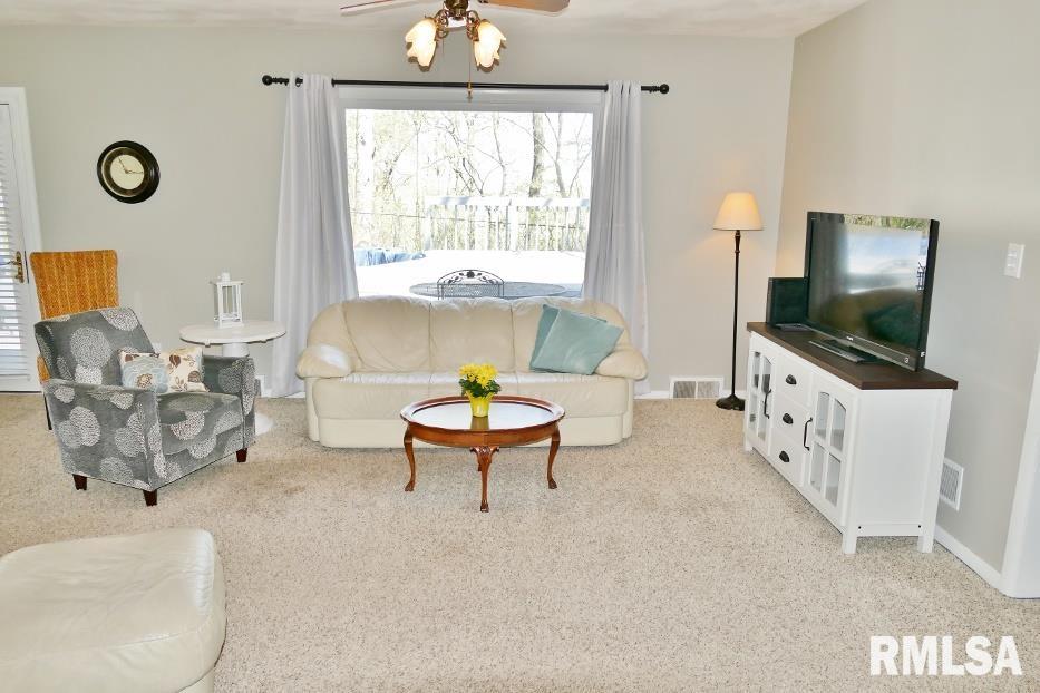 9131 North Picture Ridge Road Peoria, IL 61615 - Photo 16 of 49 Gallery Image 16