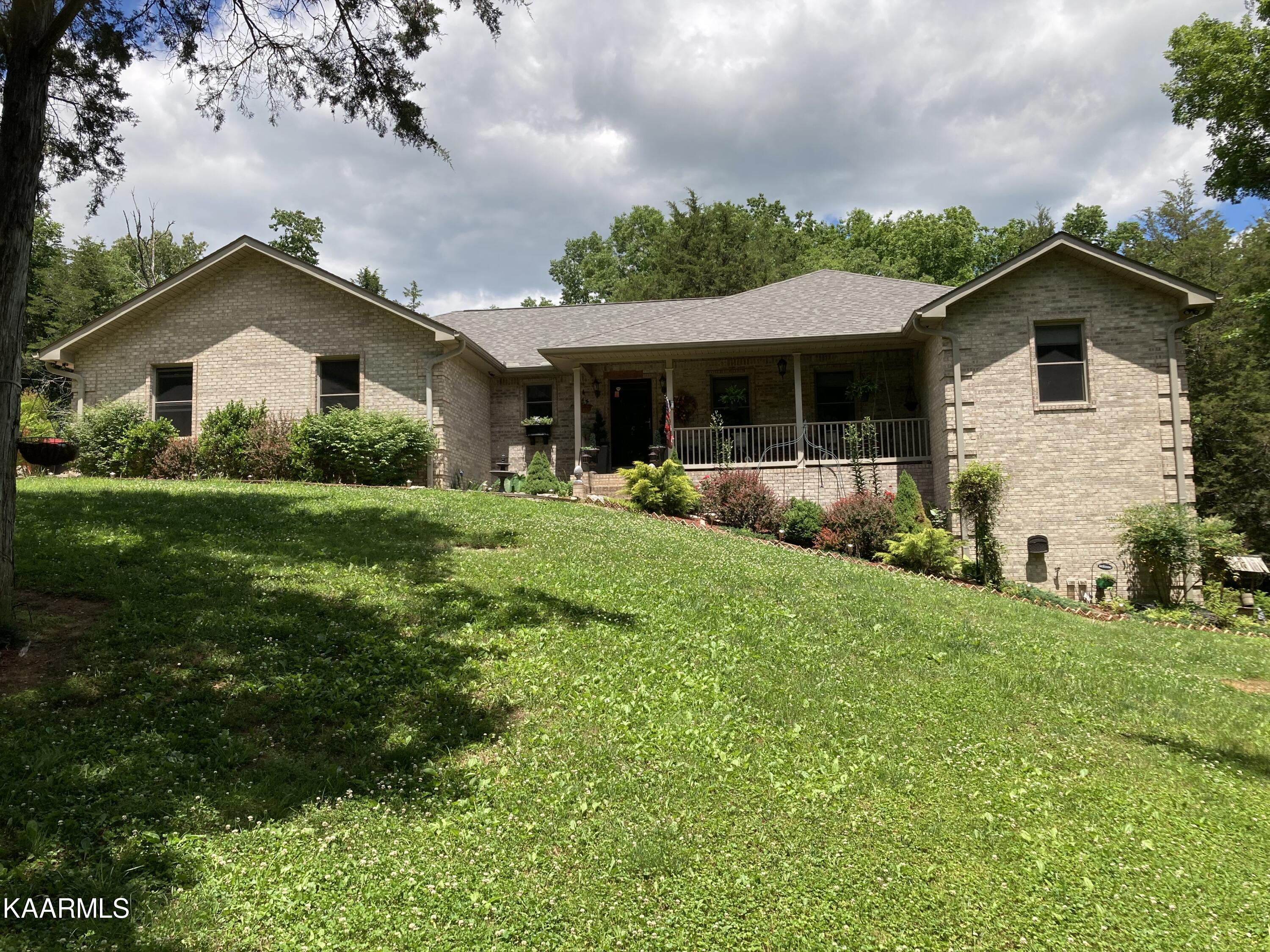 152 Fox Glove Road Harrogate, TN 37752 - Photo 1 of 52 IMG_5371