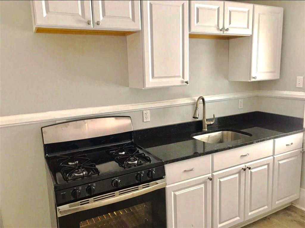 729 South Avenue Rochester, NY 14620 - Photo 2 of 9