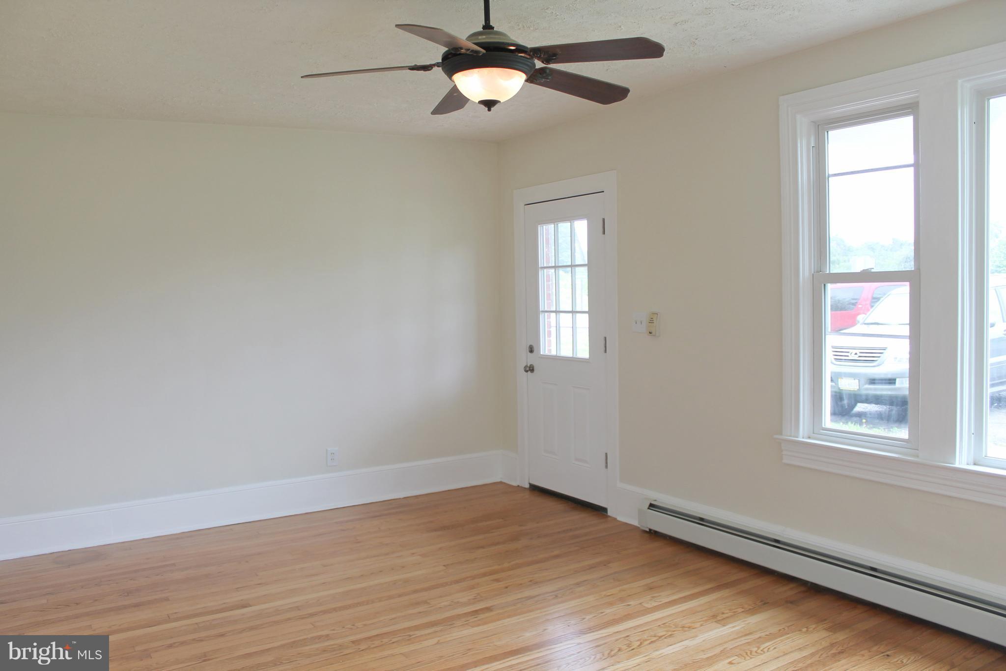 4186 Winchester Road Marshall, VA 20115 - Photo 9 of 16 Interior (General)