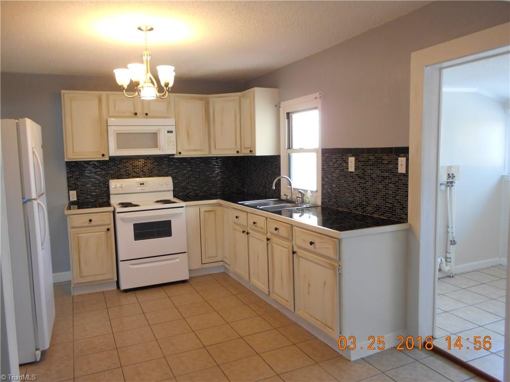 121 Lattimore Road Eden, NC 27288 - Photo 12 of 21 Gallery Image 12
