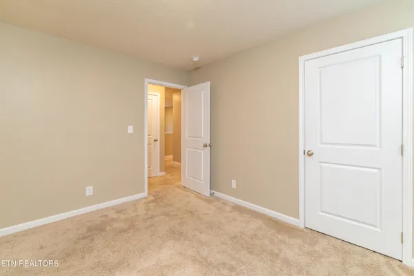 $2,000 | 173 Ash Avenue, Lenoir City, TN 37771