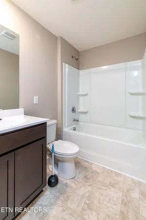 $2,000 | 173 Ash Avenue, Lenoir City, TN 37771