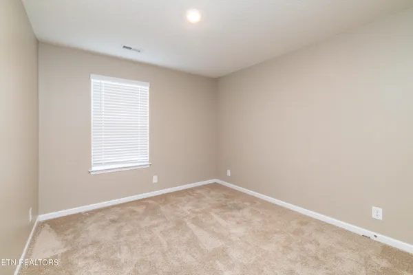 $2,000 | 173 Ash Avenue, Lenoir City, TN 37771